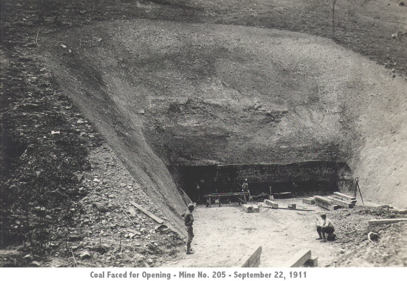 The Old Photo Page 2006